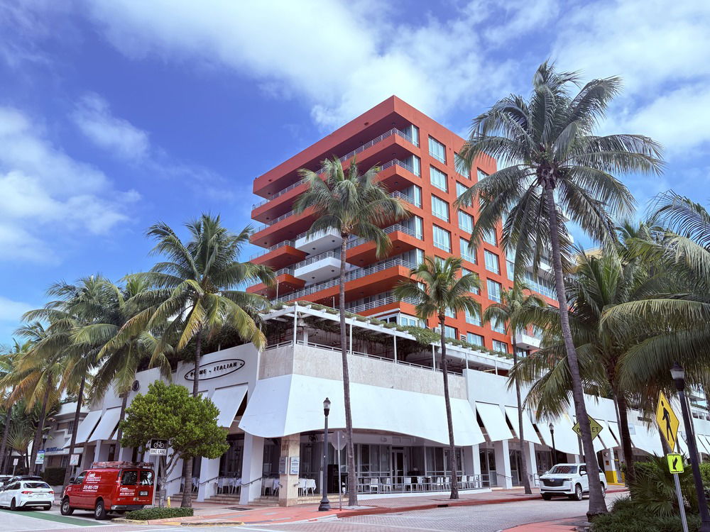 Bentley Beach  photo 2